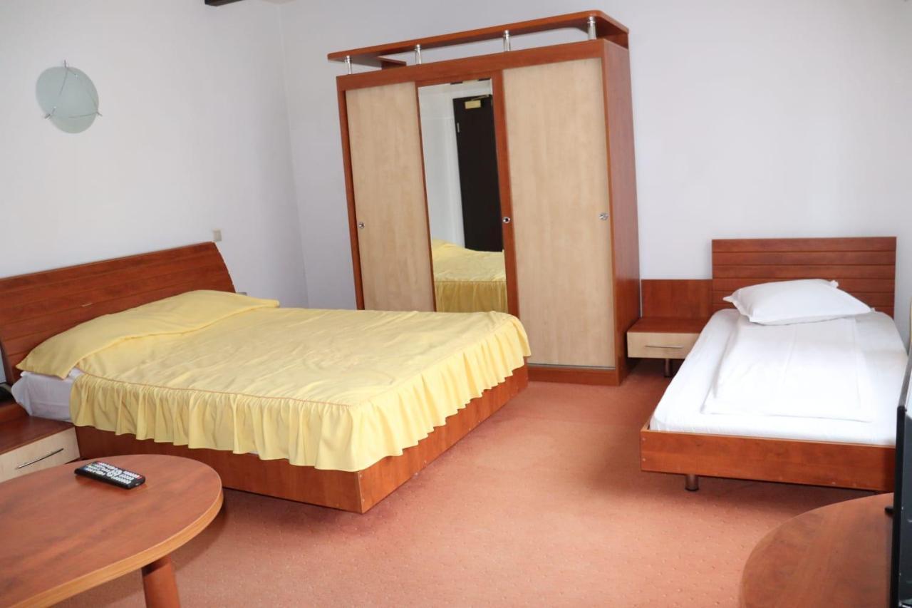 Pension Condor Poiana Brasov Bagian luar foto